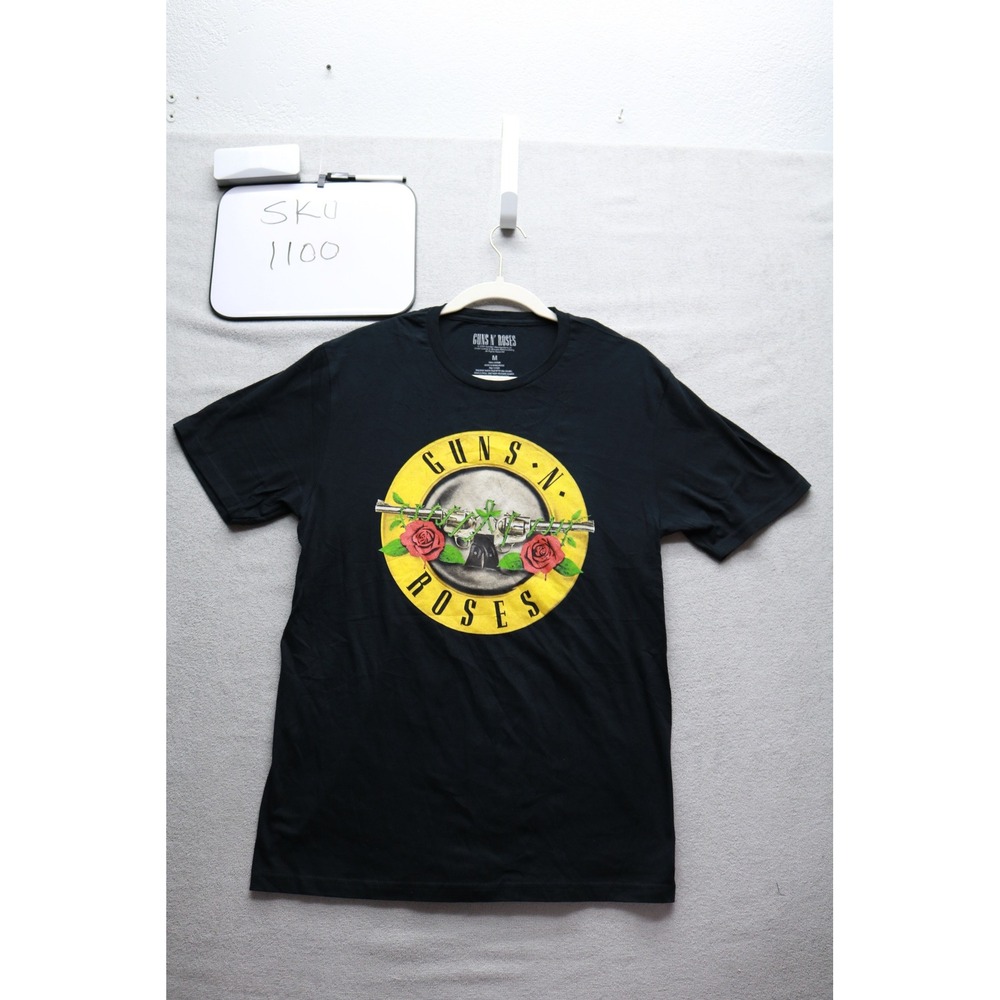 Guns N Roses T Shirt Mens Medium Black Graphic Band Tee 2024 Licensed Cotton